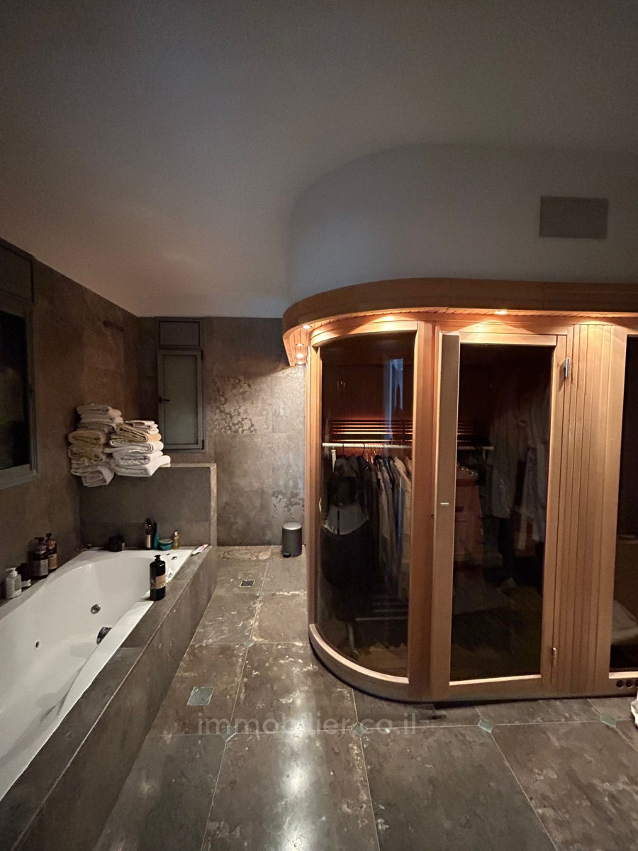 Casarão 5 cômodos Herzliya Neve Amal 806-IBL-5