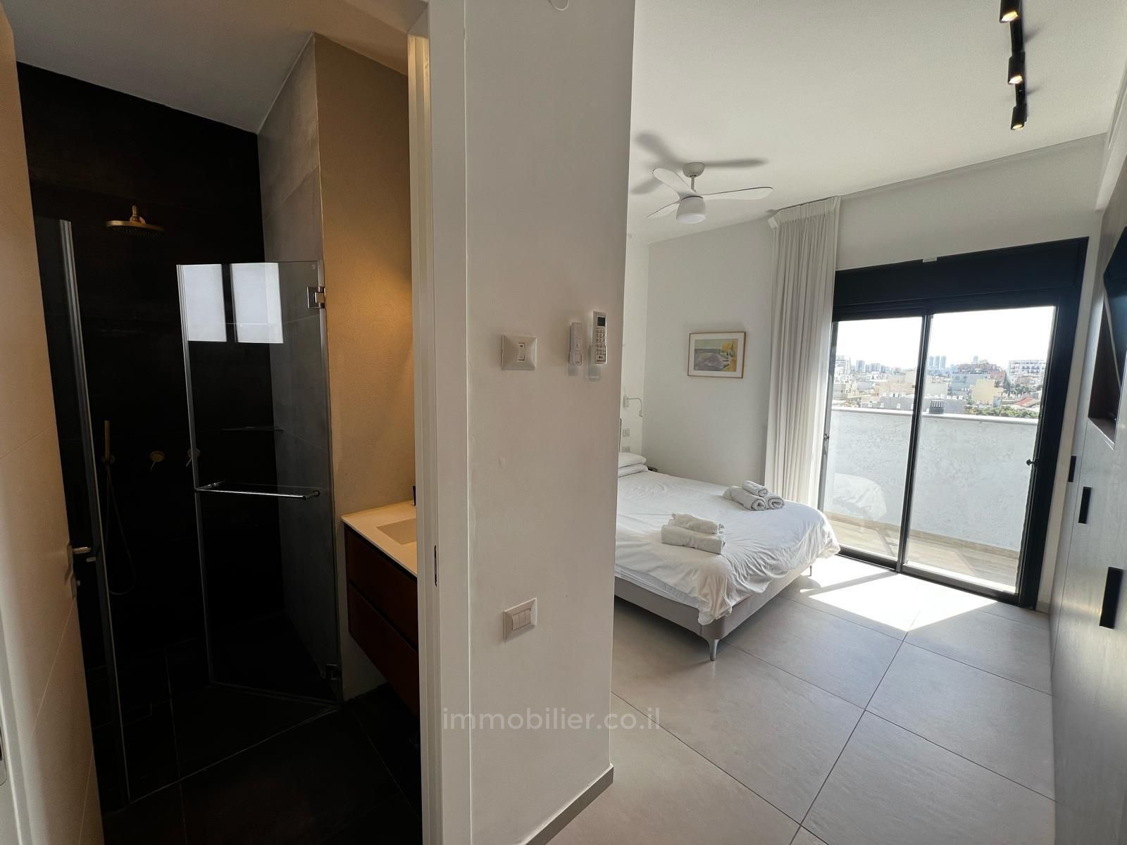 Cobertura 5 cômodos Tel Aviv Levontin 806-IBL-9