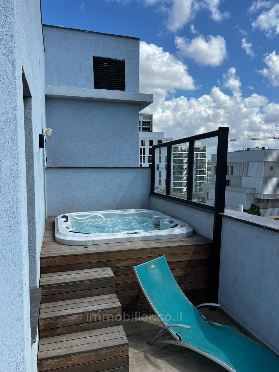 Cobertura 5 cômodos Tel Aviv Levontin 806-IBL-9