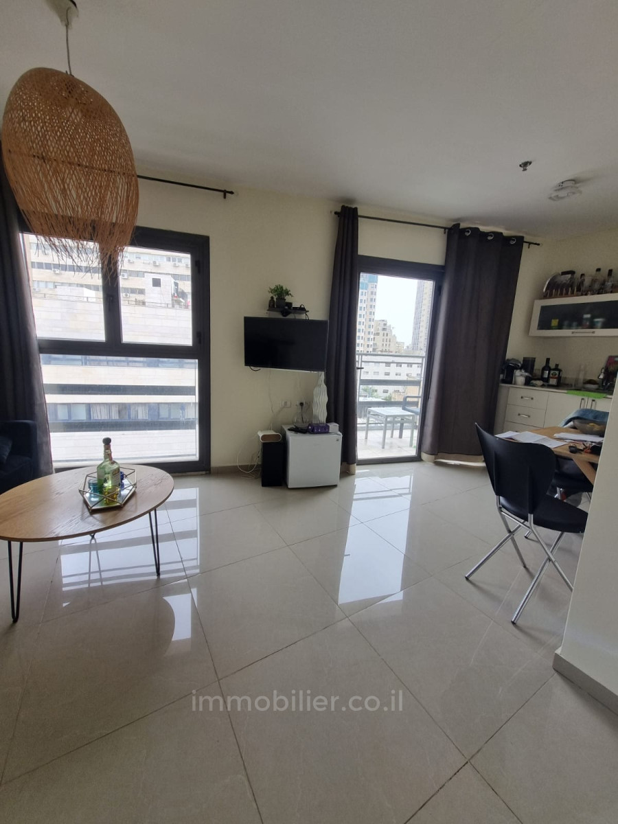 Apartamento 2 cômodos Jerusalém Centro da cidade 814-IBL-1