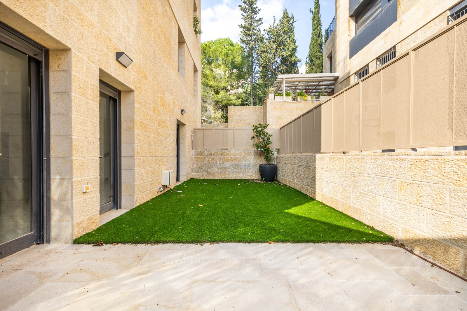 Apartamento garden 4 cômodos Jerusalém Katamon hayeshana 814-IBL-2