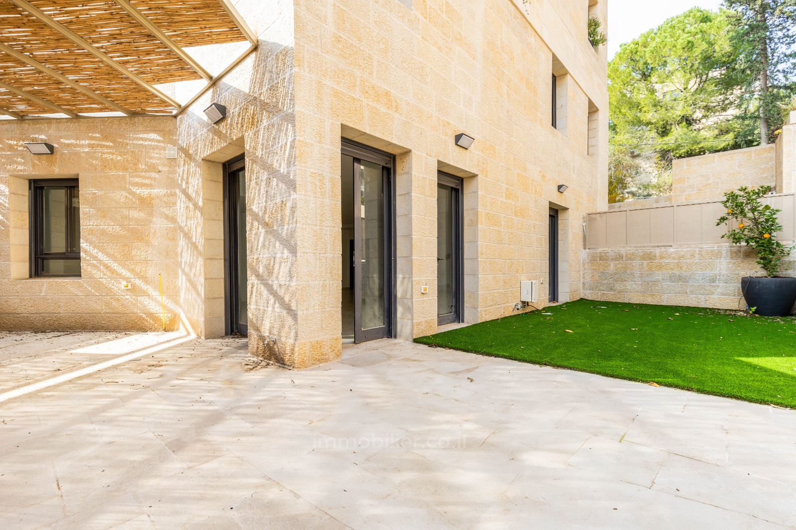 Apartamento garden 4 cômodos Jerusalém Katamon hayeshana 814-IBL-2