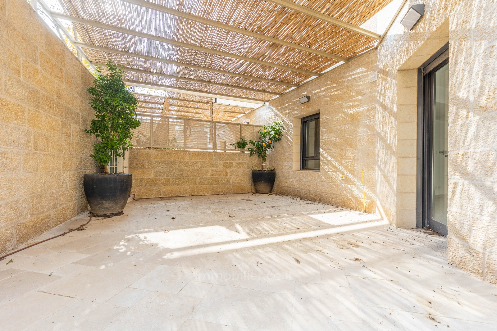 Apartamento garden 4 cômodos Jerusalém Katamon hayeshana 814-IBL-2