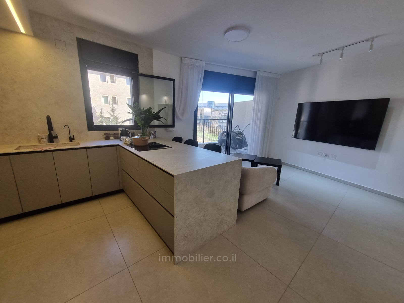 Apartamento 4 cômodos Jerusalém Makor Haim 814-IBL-3
