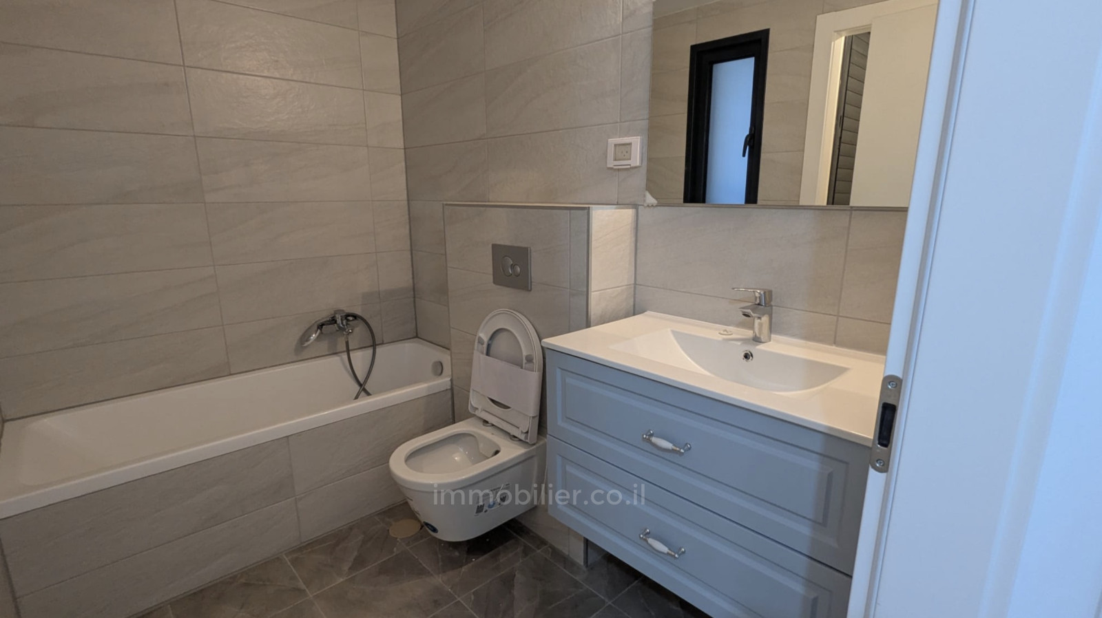 Apartamento 5 cômodos Bat yam Bat yam 817-IBL-8