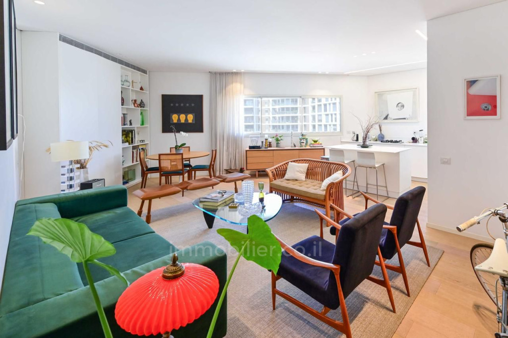 Cobertura 5 cômodos Tel Aviv Kerem Hatemanim 828-IBL-109