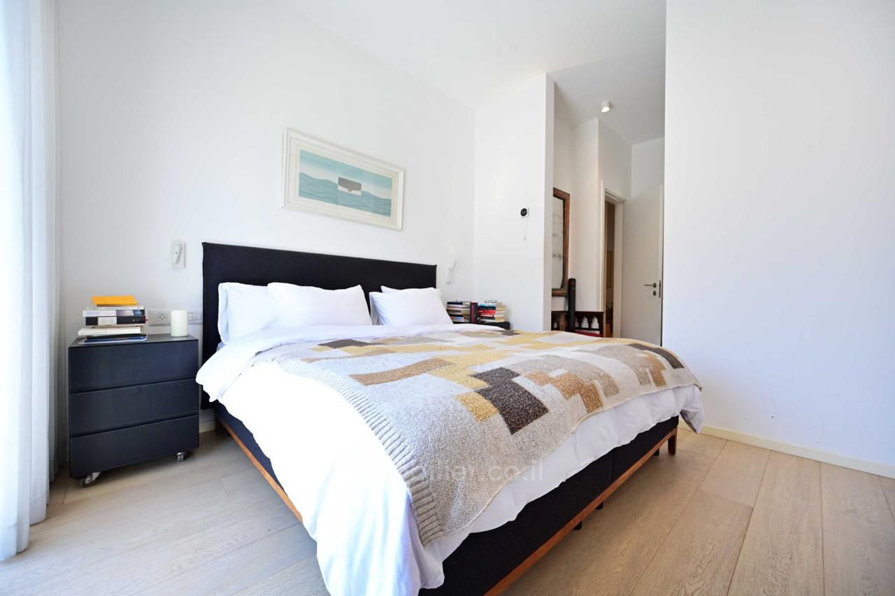 Cobertura 5 cômodos Tel Aviv Kerem Hatemanim 828-IBL-109