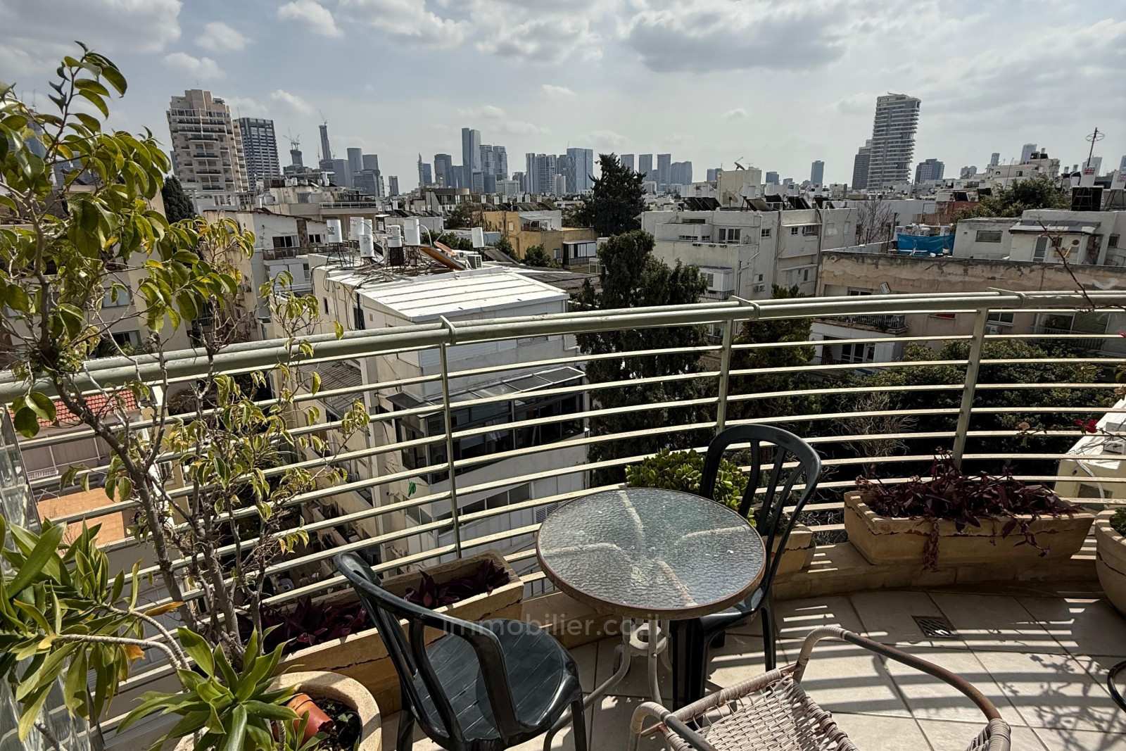 Apartamento 3 cômodos Tel Aviv tel aviv north 828-IBL-114