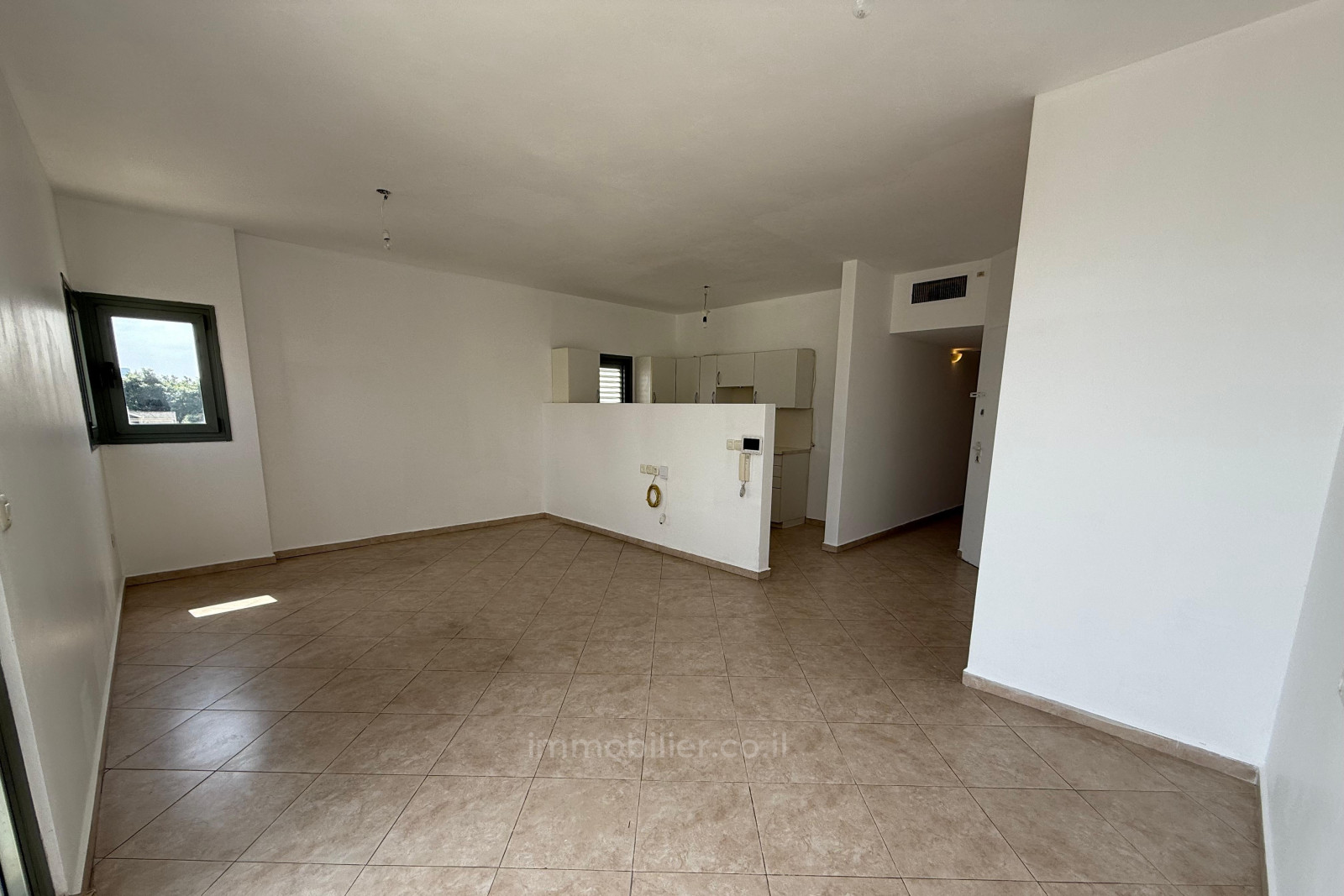 Apartamento 3 cômodos Tel Aviv tel aviv north 828-IBL-114
