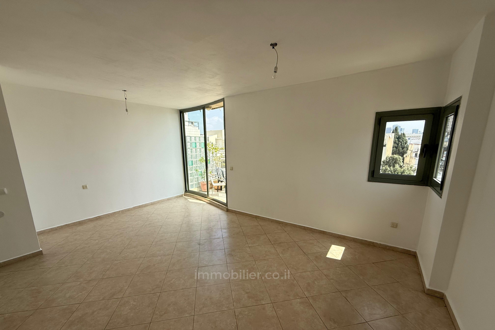 Apartamento 3 cômodos Tel Aviv tel aviv north 828-IBL-114