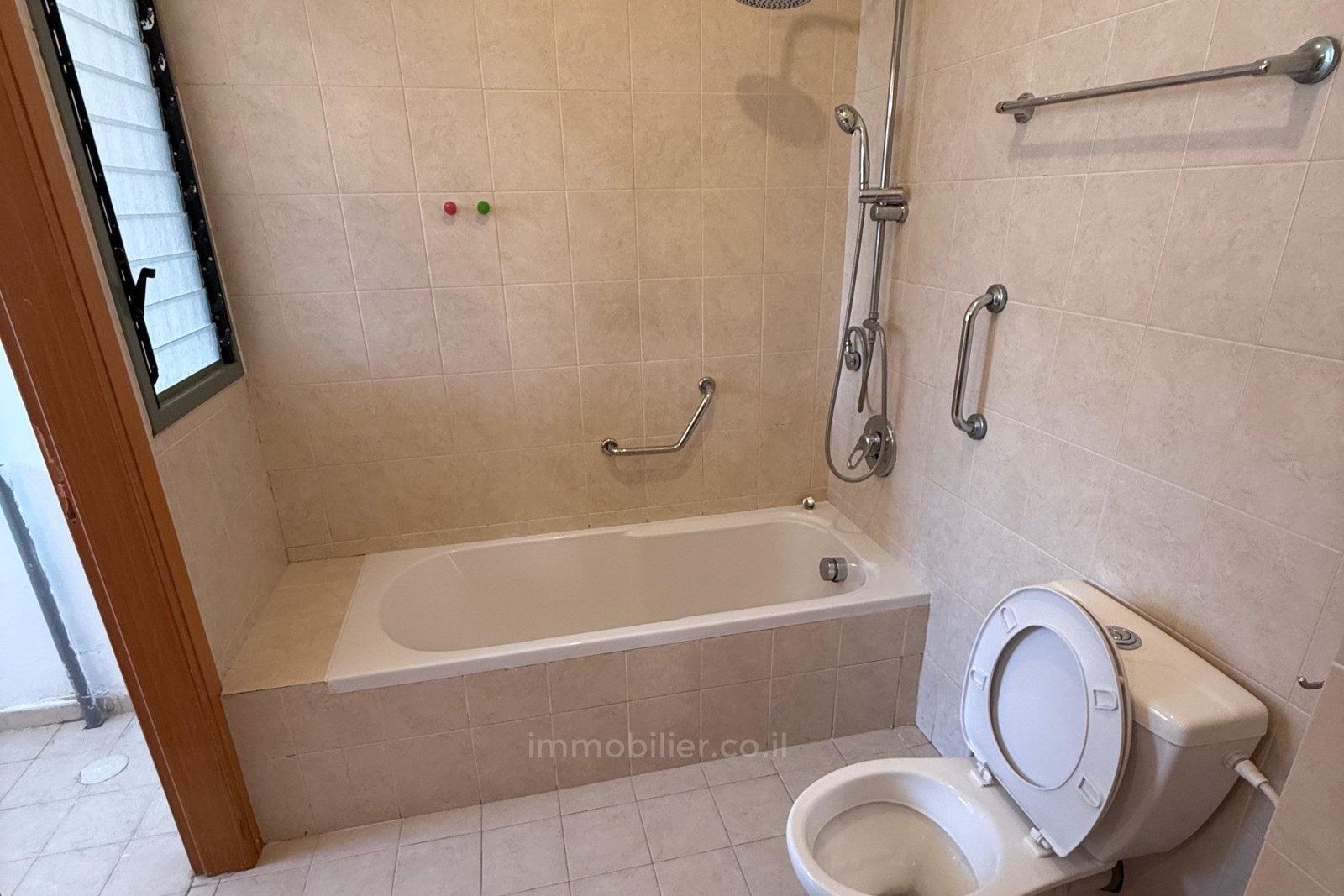Apartamento 3 cômodos Tel Aviv tel aviv north 828-IBL-114