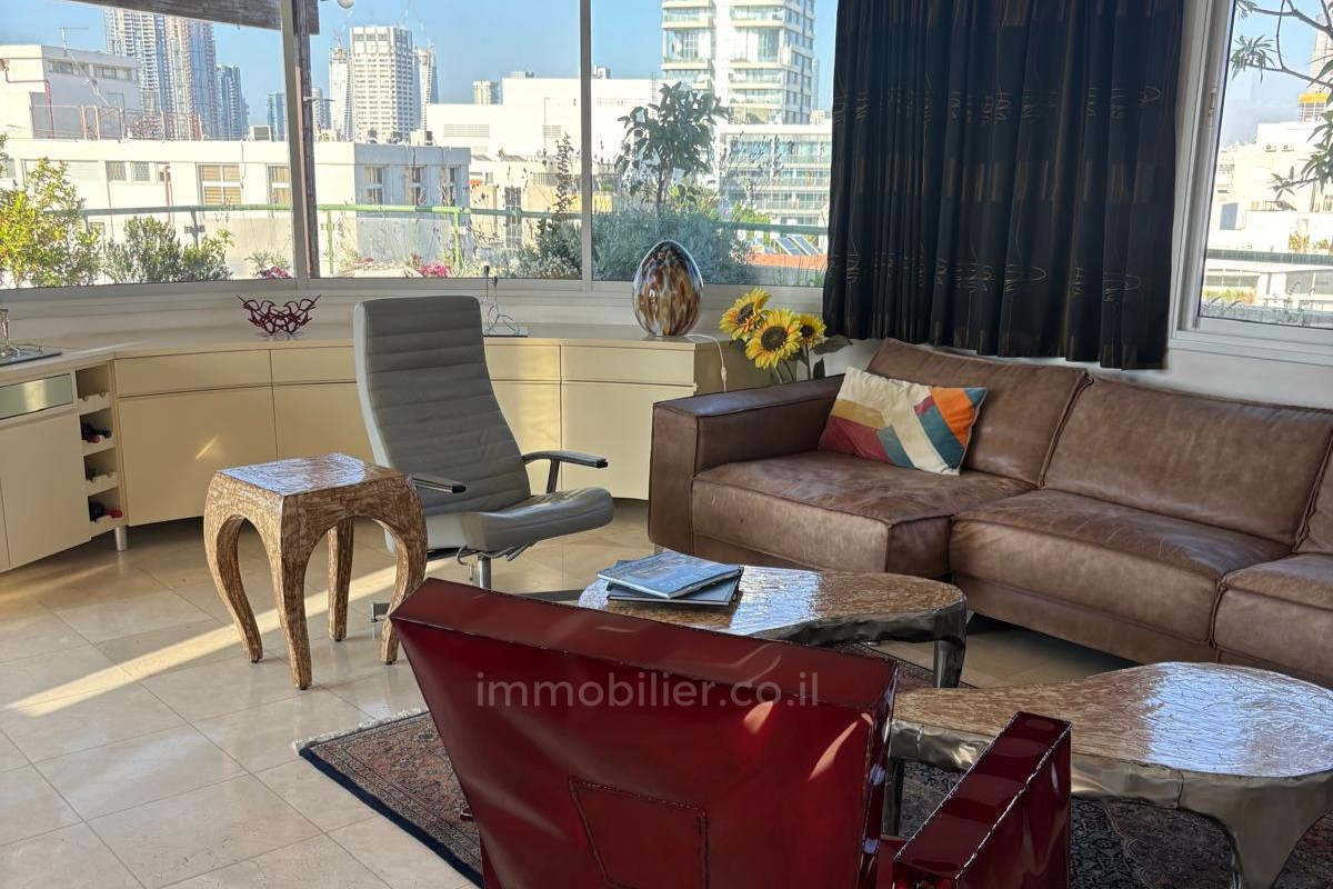 Apartamento 4 cômodos Tel Aviv Lev Tel-Aviv 828-IBL-116