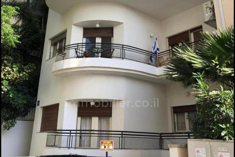 Apartamento 3 cômodos Tel Aviv Lev Tel-Aviv 828-IBL-11