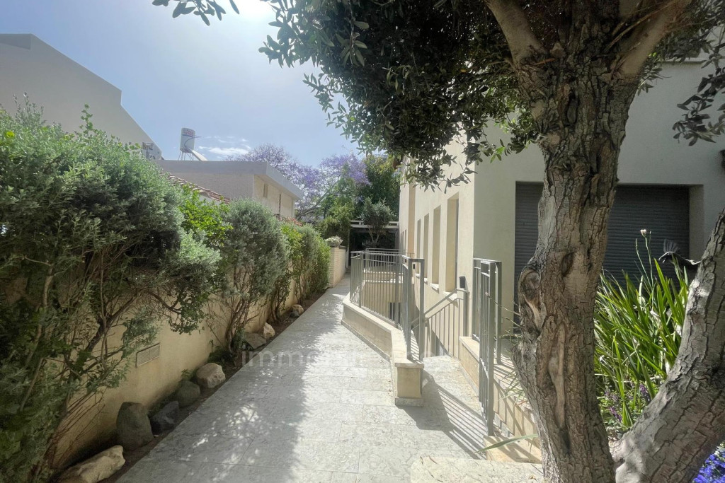 Casarão 8 cômodos Tel Aviv Yad Eliyahou 828-IBL-127