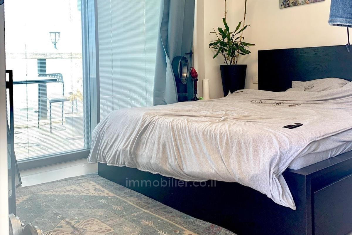Apartamento 4 cômodos Tel Aviv Lev Tel-Aviv 828-IBL-136