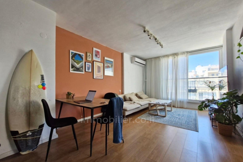 Apartamento 3 cômodos Tel Aviv Lev Tel-Aviv 828-IBL-149