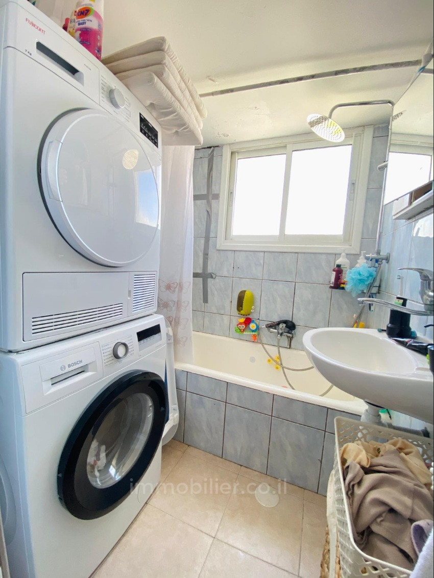 Apartamento 3 cômodos Tel Aviv Lev Tel-Aviv 828-IBL-150