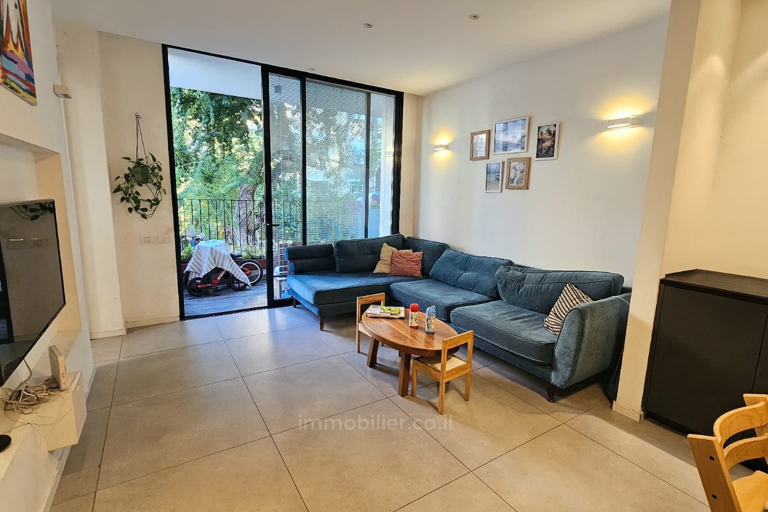 Apartamento 3 cômodos Tel Aviv Região marítima ao Norte 828-IBL-165