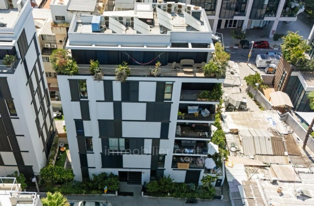 Apartamento 3 cômodos Tel Aviv Lev Tel-Aviv 828-IBL-166