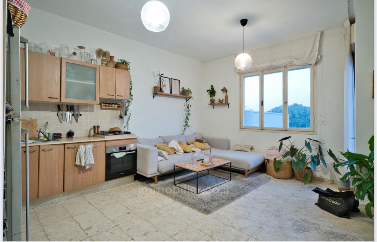 Apartamento 3 cômodos Tel Aviv Rothshild 828-IBL-27