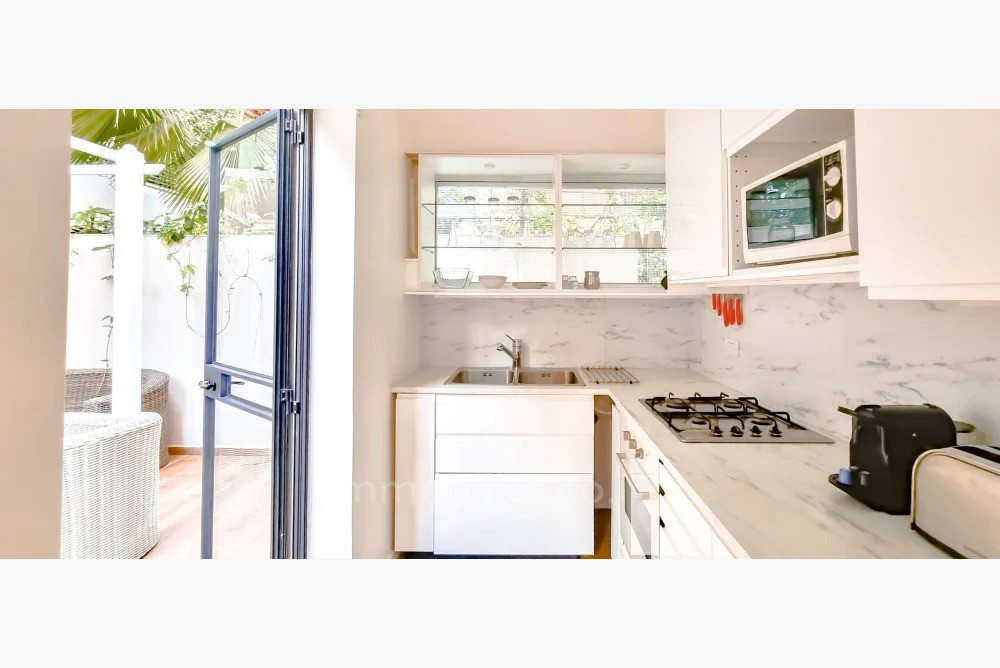 Apartamento garden 3 cômodos Tel Aviv Kerem Hatemanim 828-IBL-7