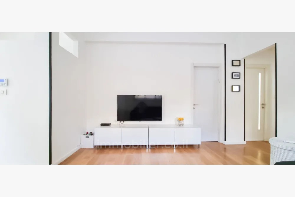 Apartamento garden 3 cômodos Tel Aviv Kerem Hatemanim 828-IBL-7