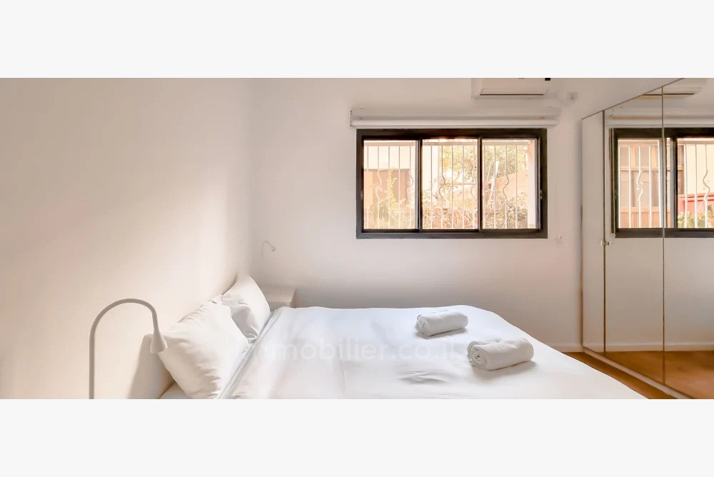 Apartamento garden 3 cômodos Tel Aviv Kerem Hatemanim 828-IBL-7