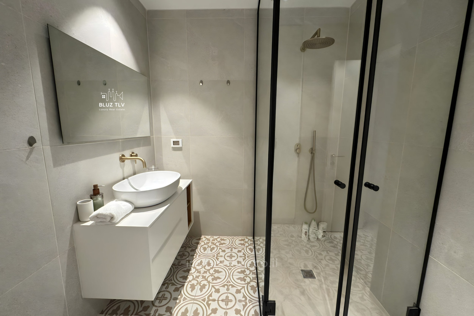 Apartamento 2 cômodos Tel Aviv Centro da cidade 833-IBL-15