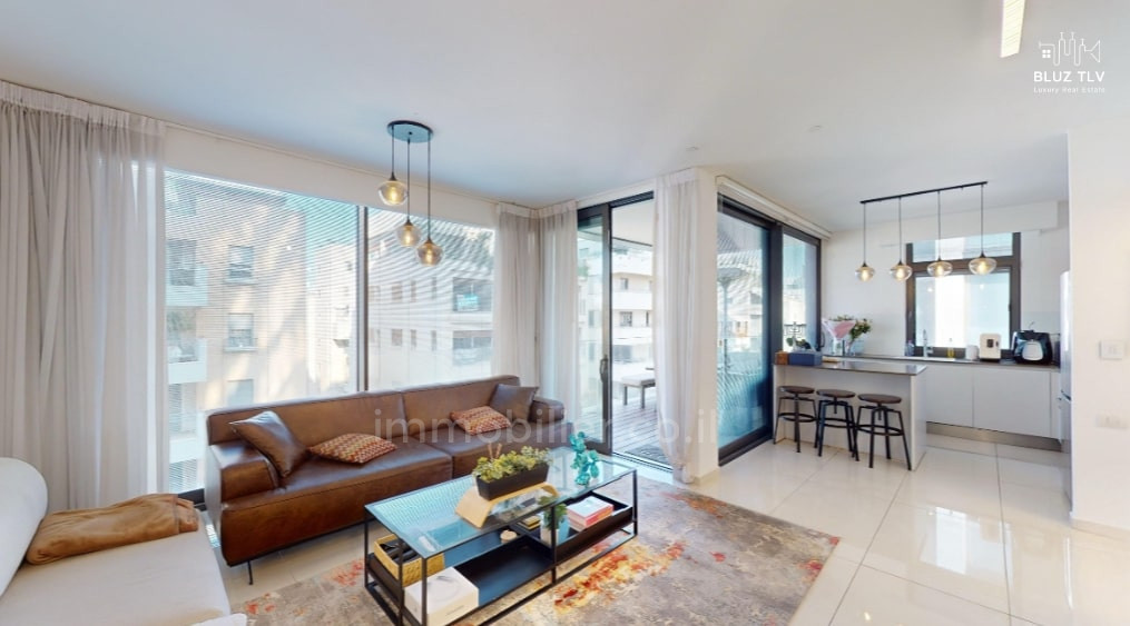 Apartamento 3 cômodos Tel Aviv Primeira linha de mar 833-IBL-6