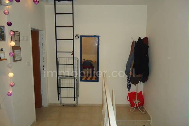 Duplex 2 cômodos Jerusalém Centro da cidade 835-IBL-11