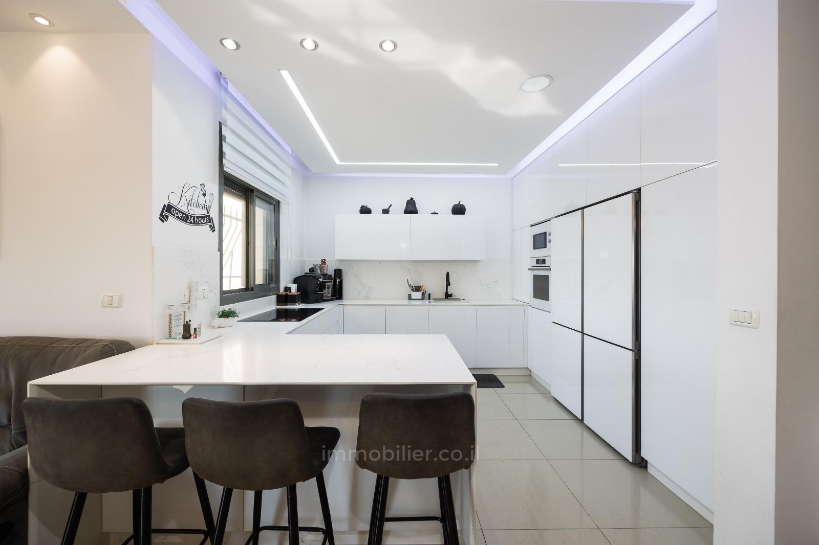 Minicobertura 6 cômodos Jerusalém Har Homa 835-IBL-14