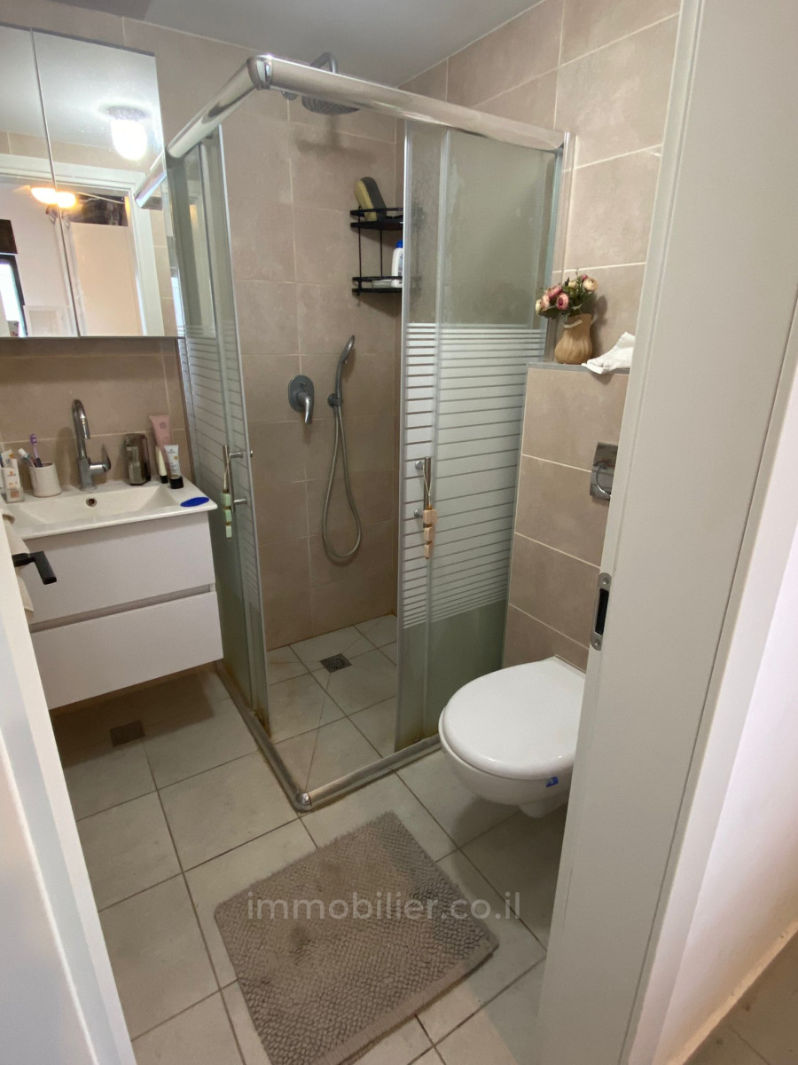 Apartamento 4 cômodos Jerusalém Moshava Germanit 835-IBL-16