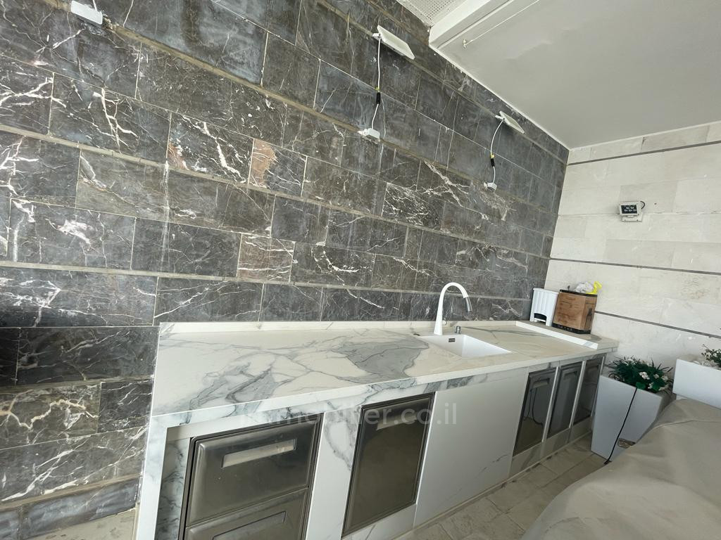 Cobertura 5 cômodos Rishon Le Tzion Shaar Hayam 835-IBL-6