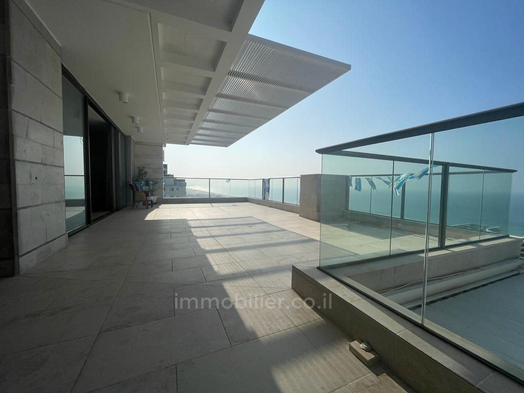 Cobertura 5 cômodos Rishon Le Tzion Shaar Hayam 835-IBL-6