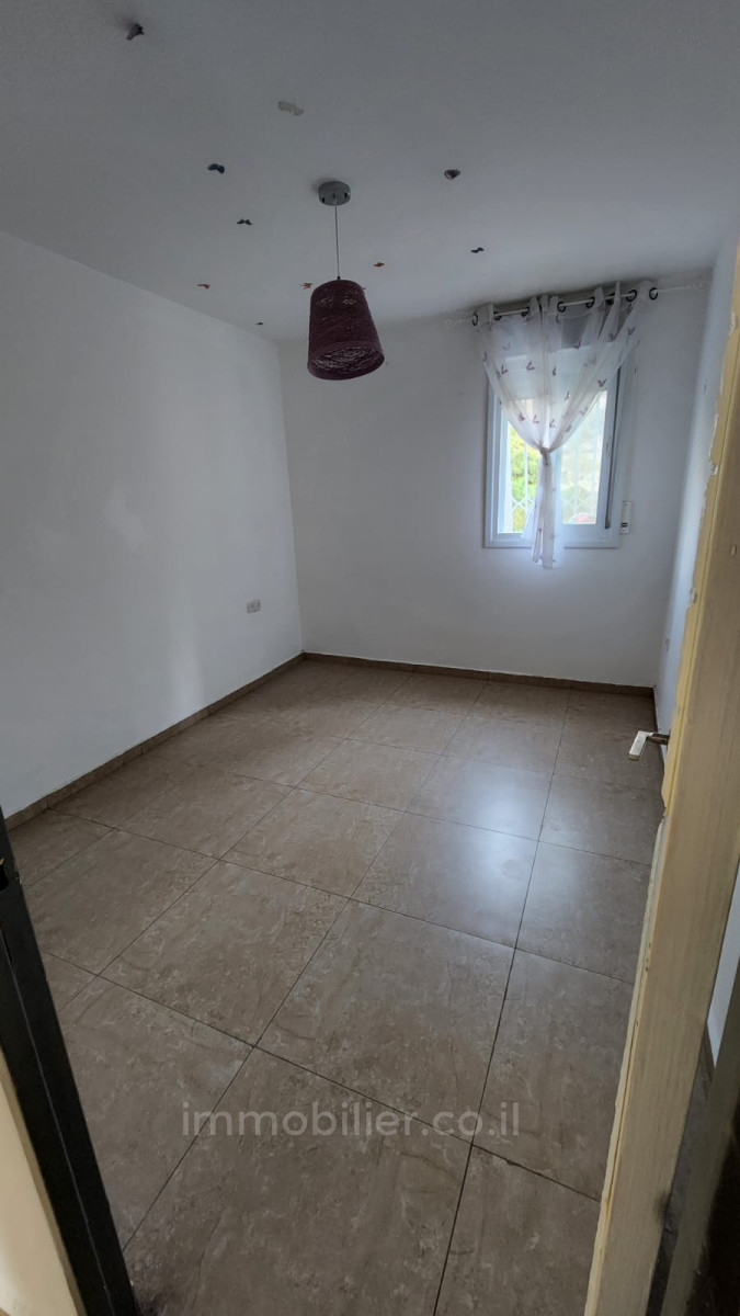 Apartamento 3 cômodos Jerusalém Kiryat Yovel 853-IBL-20