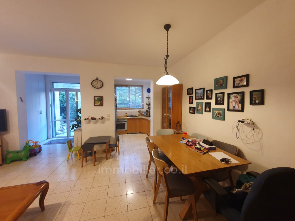 Apartamento 4 cômodos Jerusalém Kiryat Yovel 853-IBL-9