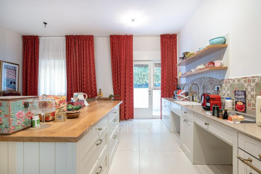 Apartamento garden 2 cômodos Tel Aviv Shenkin 854-IBL-10