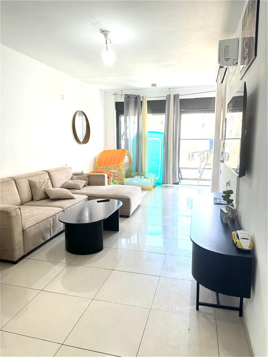 Apartamento 3 cômodos Bat yam Sud-Ouest 854-IBL-11