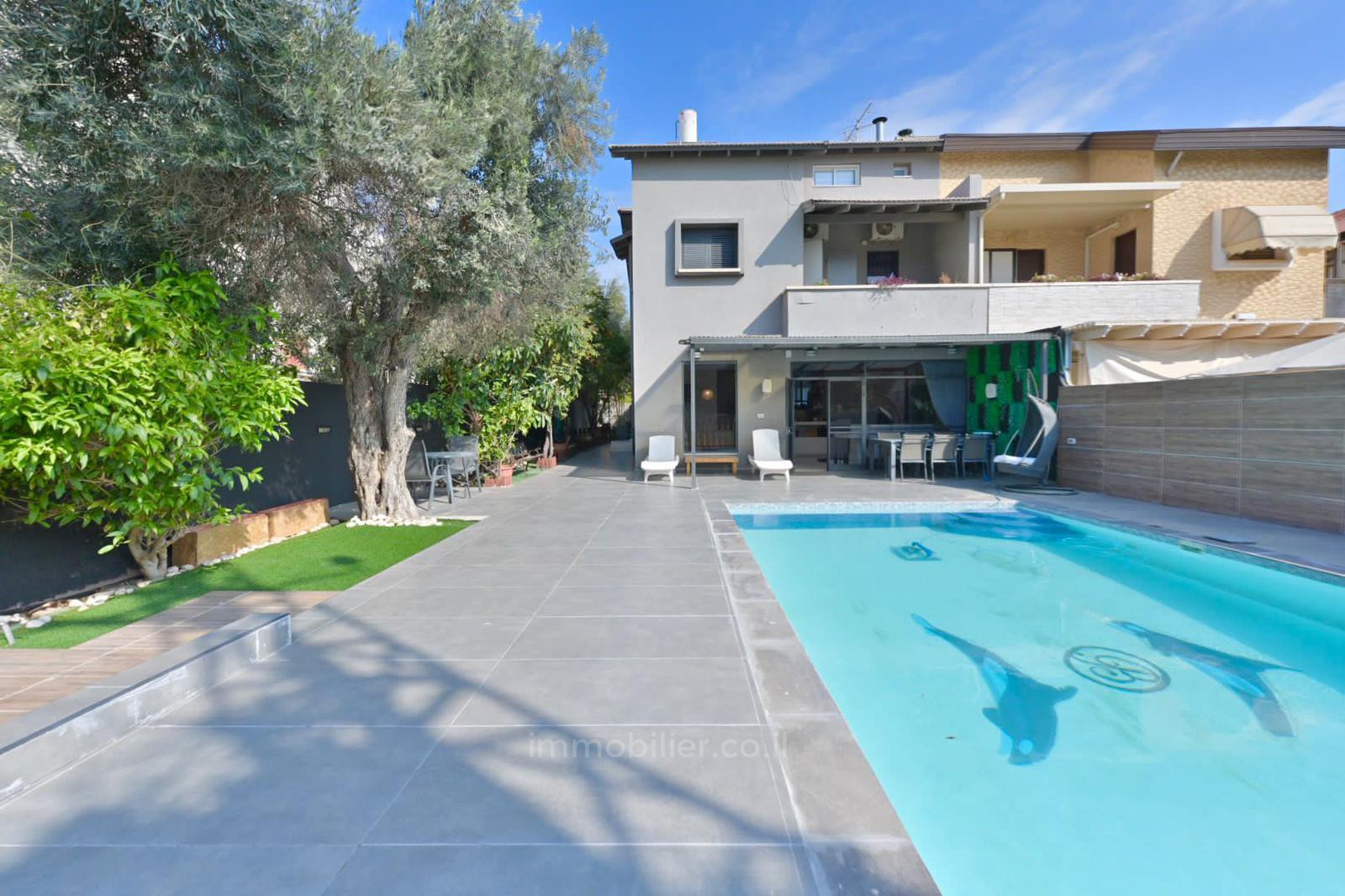 Casarão 7.5 cômodos Rishon Le Tzion Neve Hof 854-IBL-12