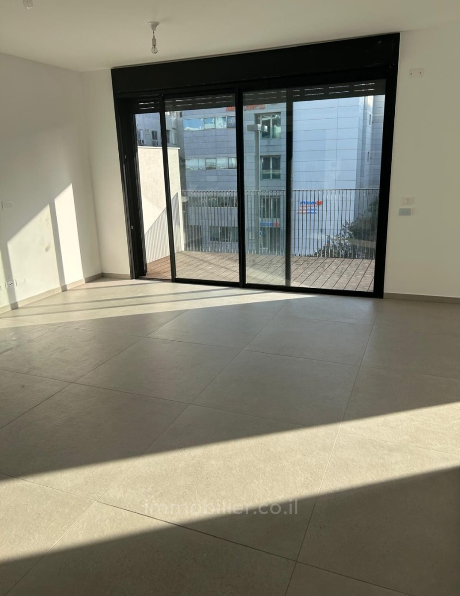 Apartamento 3 cômodos Tel Aviv Bazel 854-IBL-13