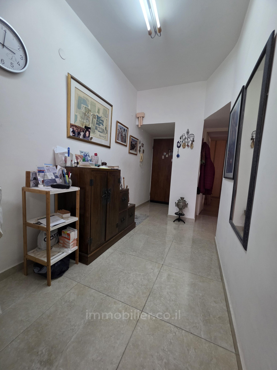 Apartamento 3 cômodos Tel Aviv Kerem Hatemanim 854-IBL-17