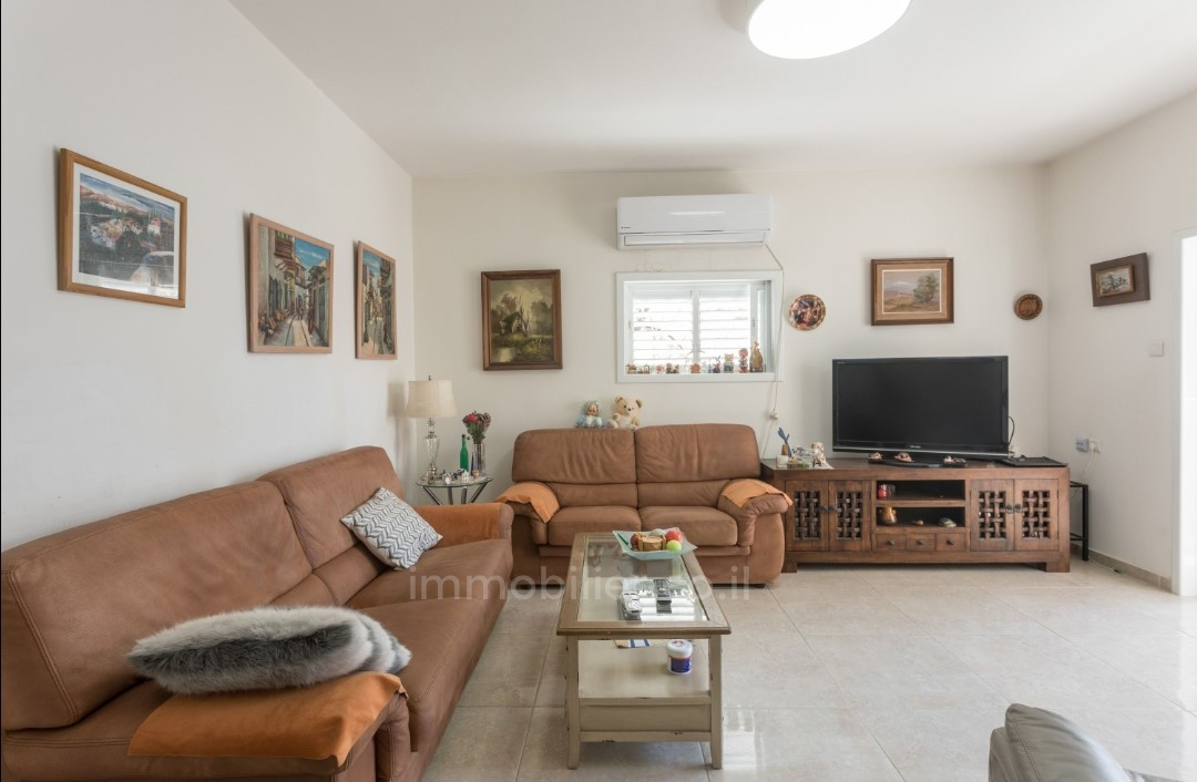 Apartamento 3 cômodos Tel Aviv Kerem Hatemanim 854-IBL-17