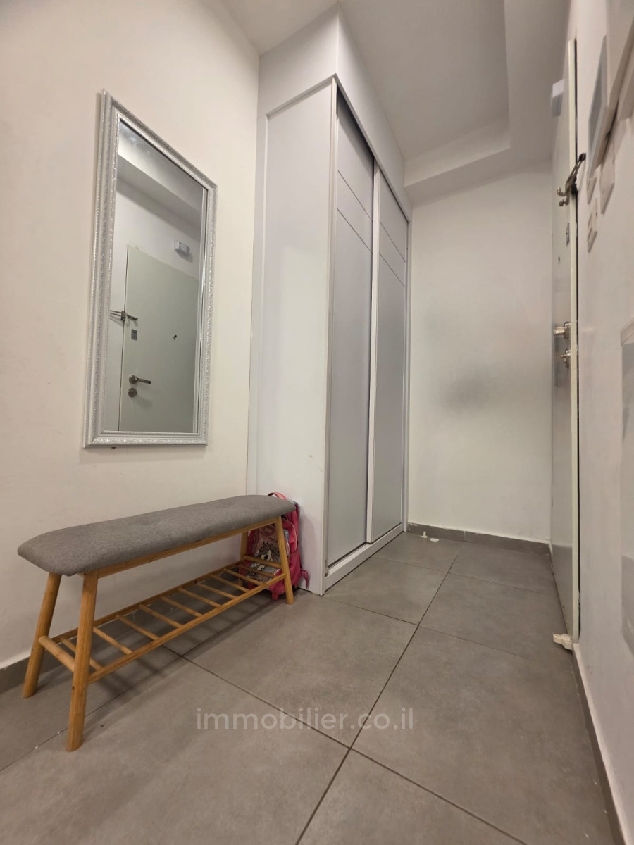 Apartamento 3 cômodos Bat yam Centro da cidade 854-IBL-2