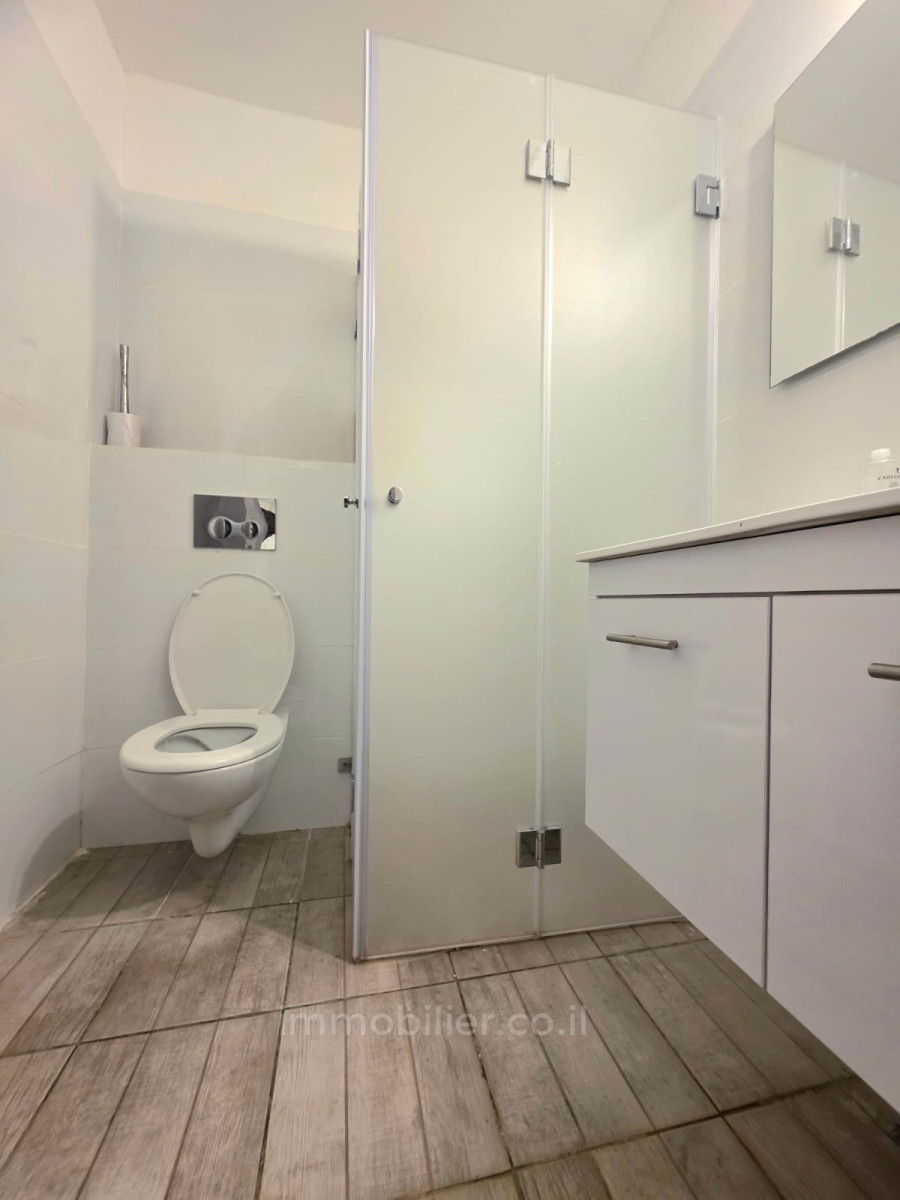 Apartamento 3 cômodos Bat yam Centro da cidade 854-IBL-2