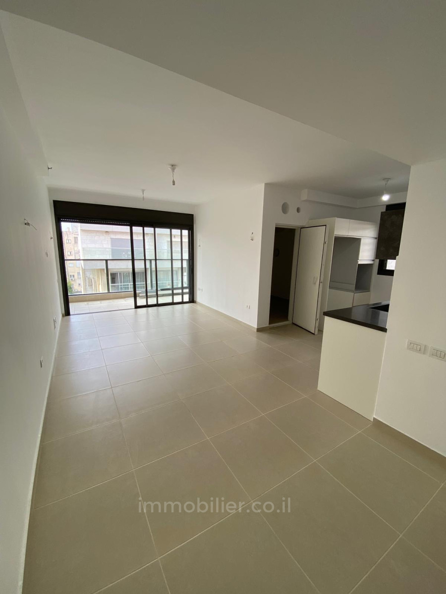 Apartamento 3.5 cômodos Bat yam Nord-Ouest 854-IBL-5