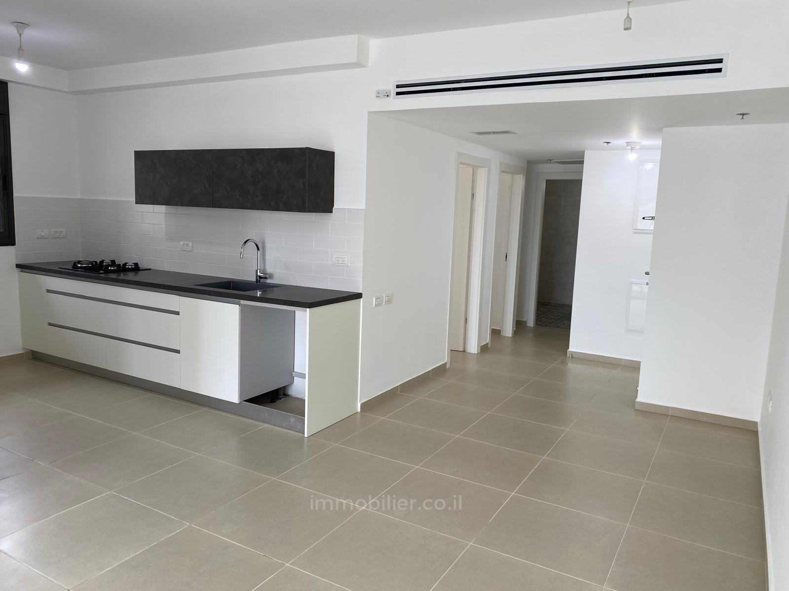 Apartamento 3.5 cômodos Bat yam Nord-Ouest 854-IBL-5