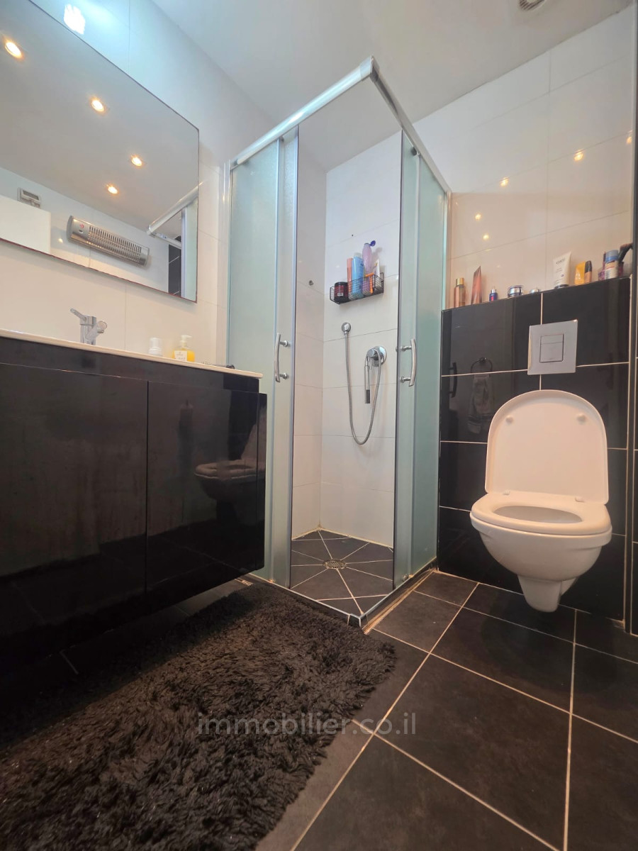 Apartamento 4 cômodos Bat yam Centro da cidade 854-IBL-6